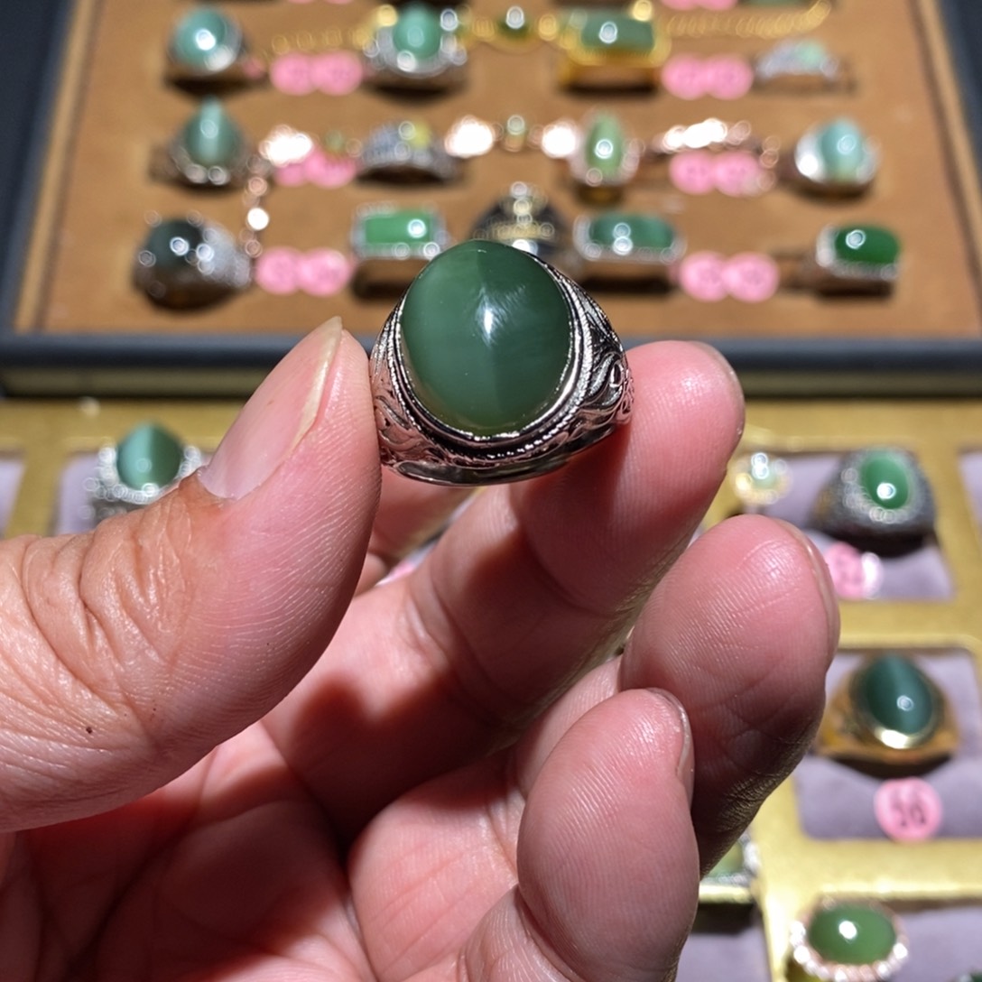 和田玉（碧玉）戒指未镶嵌