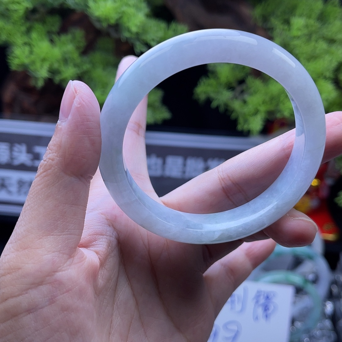 翡翠未镶嵌手镯翡翠