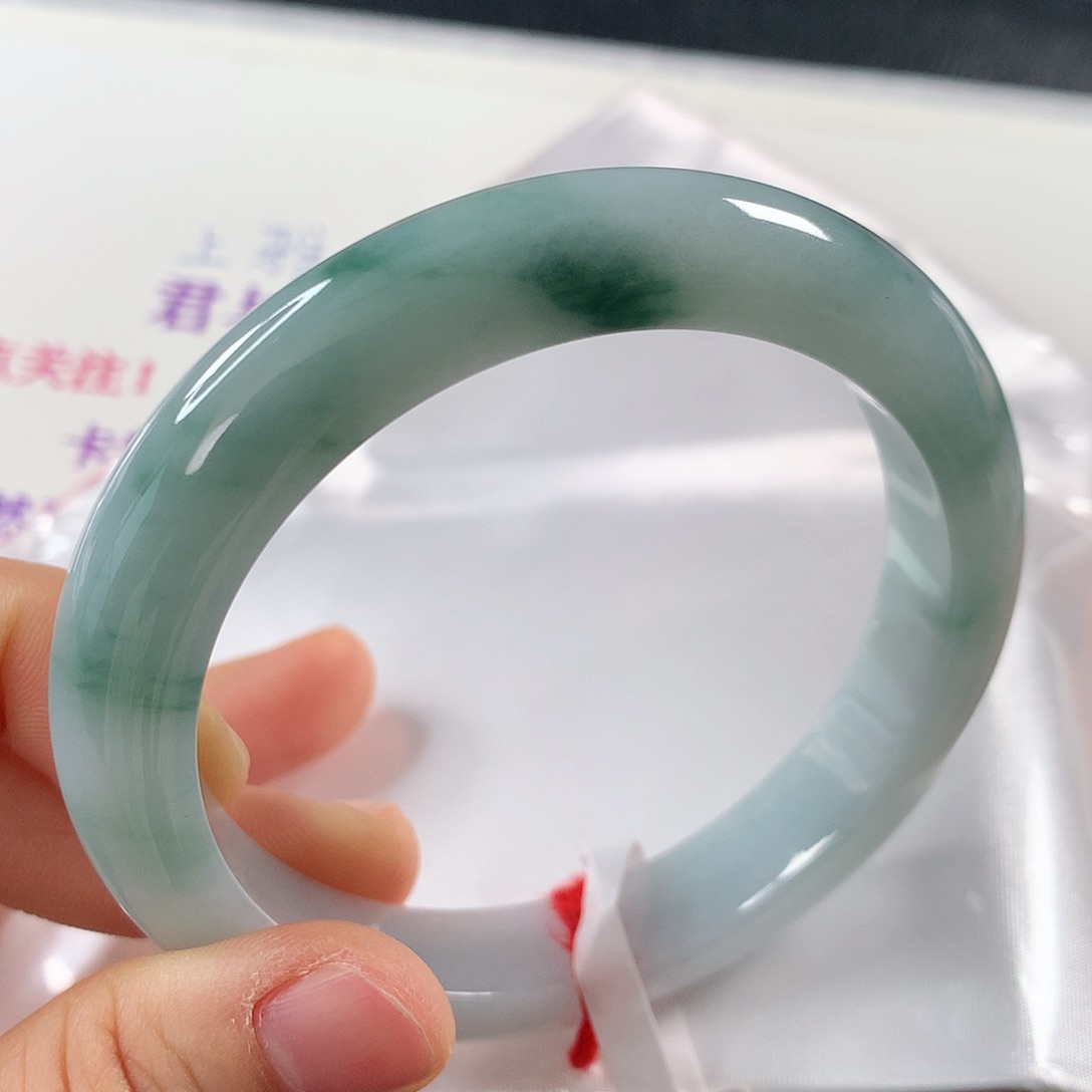 翡翠手镯未镶嵌 正圈①②⑧