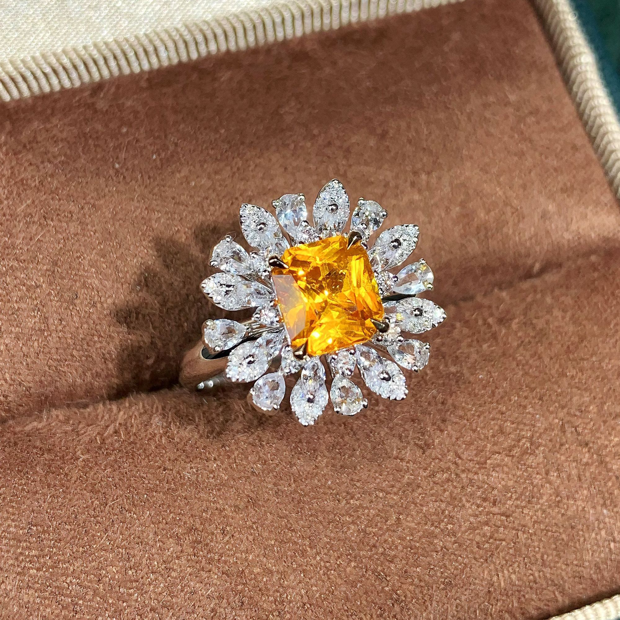 YIYI · 1.89ct金丝雀黄蓝宝戒指 ·18k金钻石 · 附CGRL证书