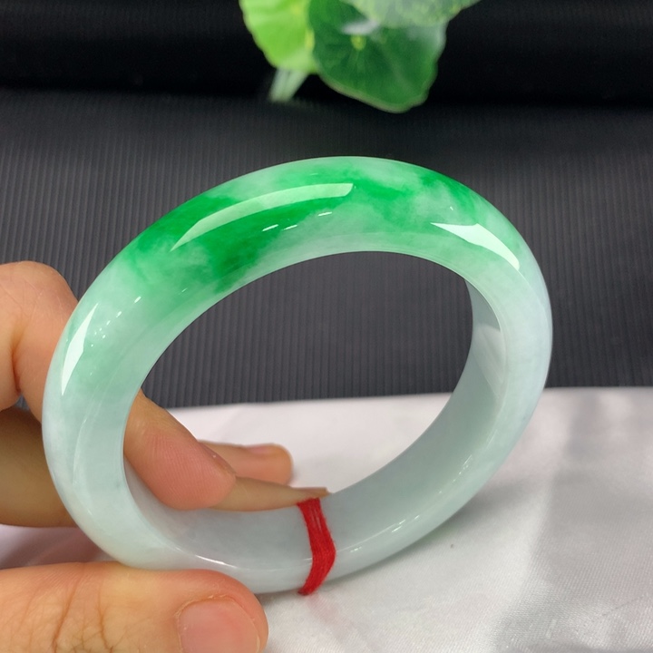 翡翠手镯未镶嵌正圈55
