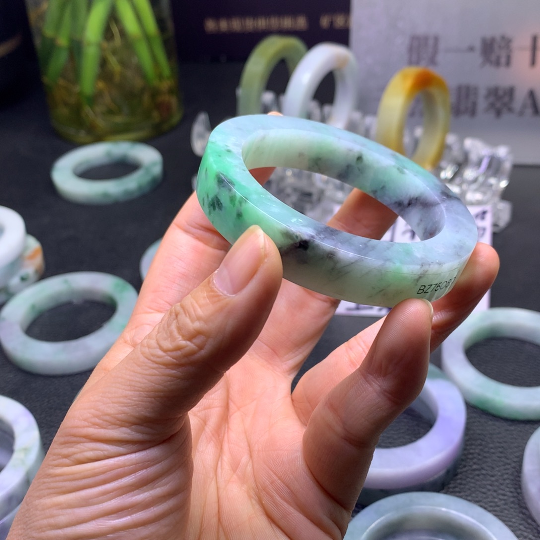 韩***橘定制翡翠未镶嵌56/58正圈