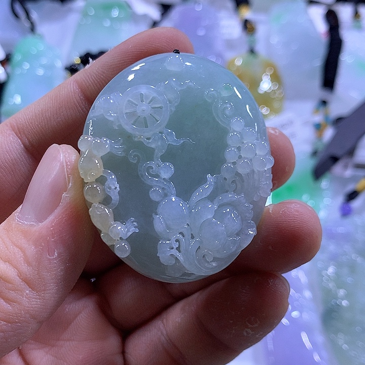 翡翠未镶嵌颈饰天然翡翠A货吊坠