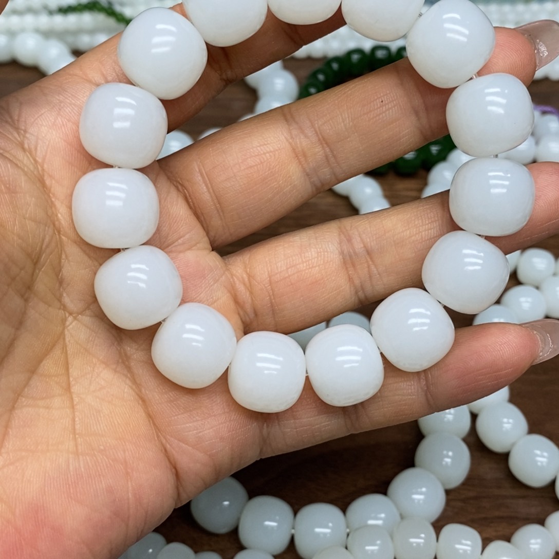 和田玉手链未镶嵌倚***雨