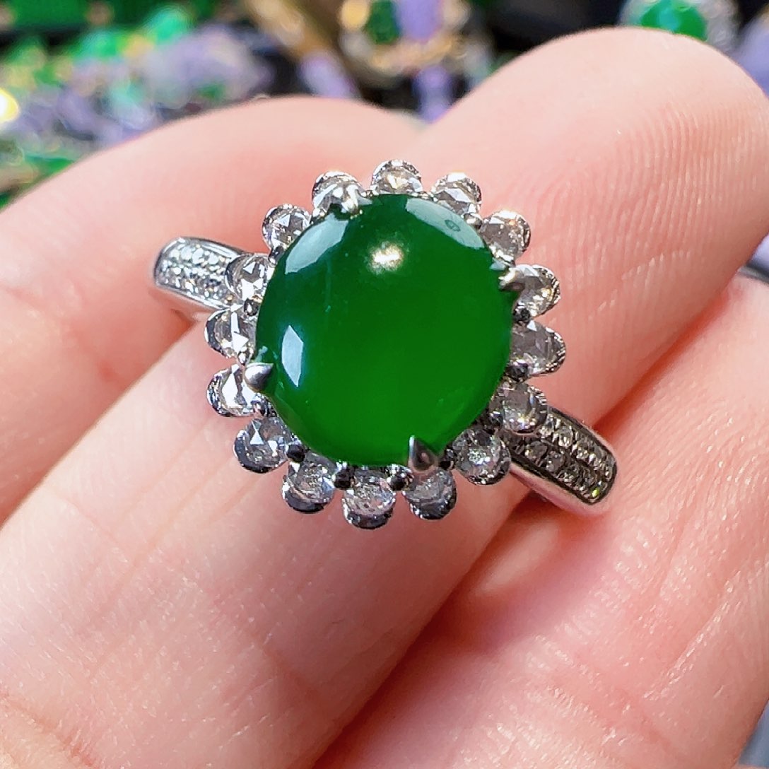 翡翠戒指18K金镶嵌签收后24小时鉴赏期