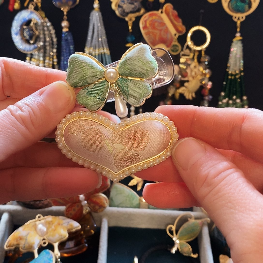 皮质锌合金一对蝴蝶发夹发卡