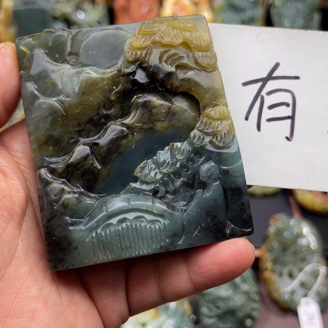 岫岩河磨玉（透闪石质玉）未镶嵌颈饰