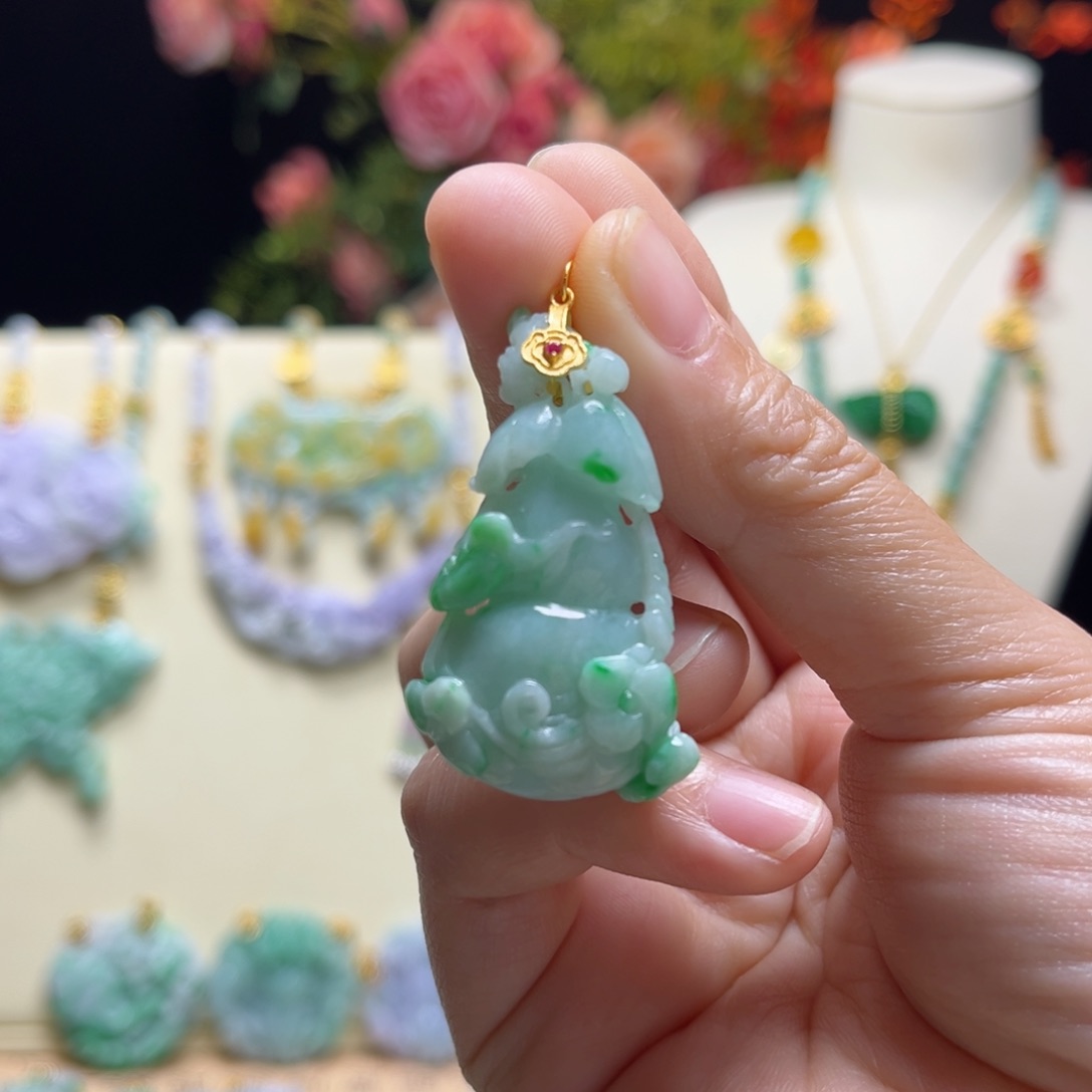 翡翠颈饰银S925镶嵌阳绿葫芦