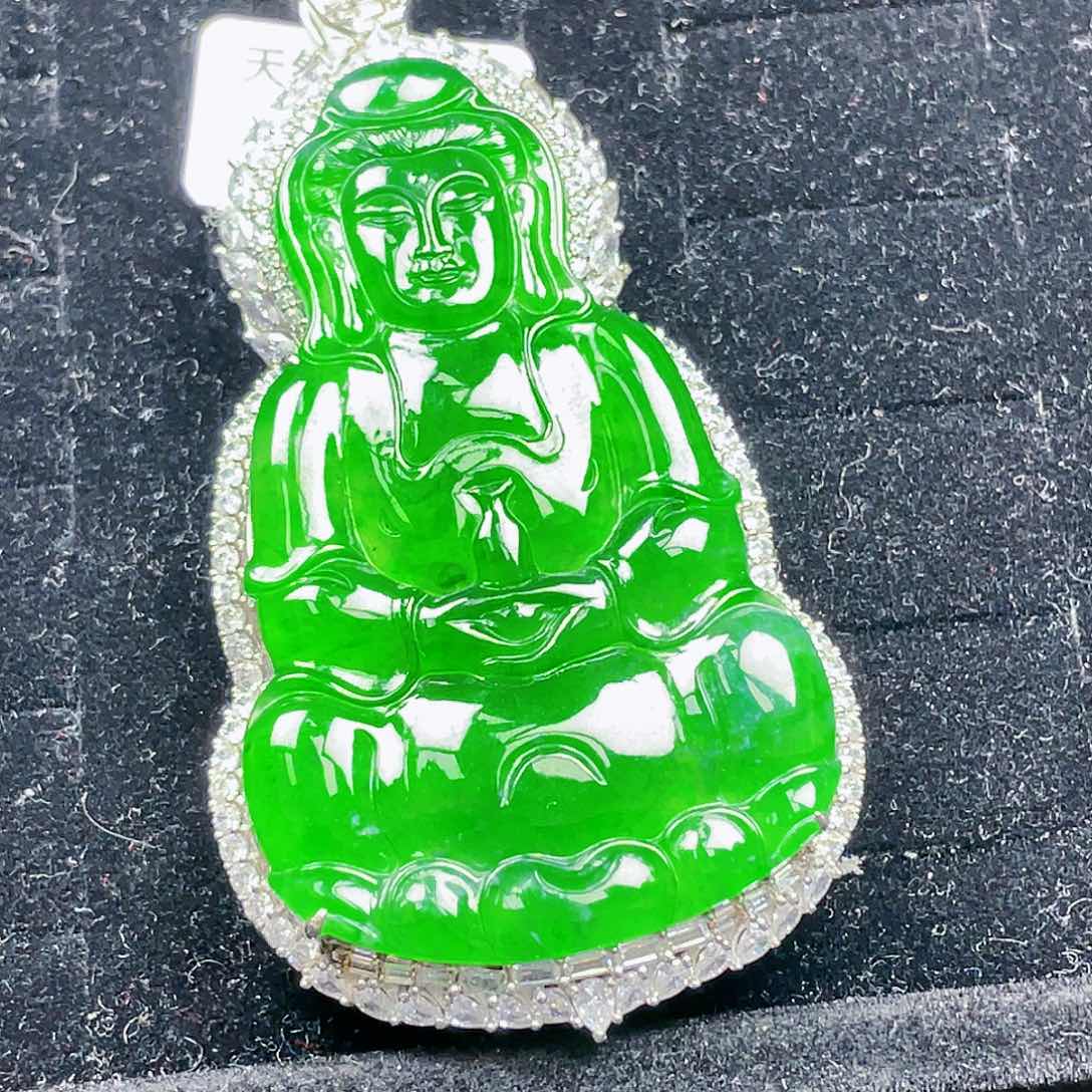 翡翠颈饰未镶嵌79，