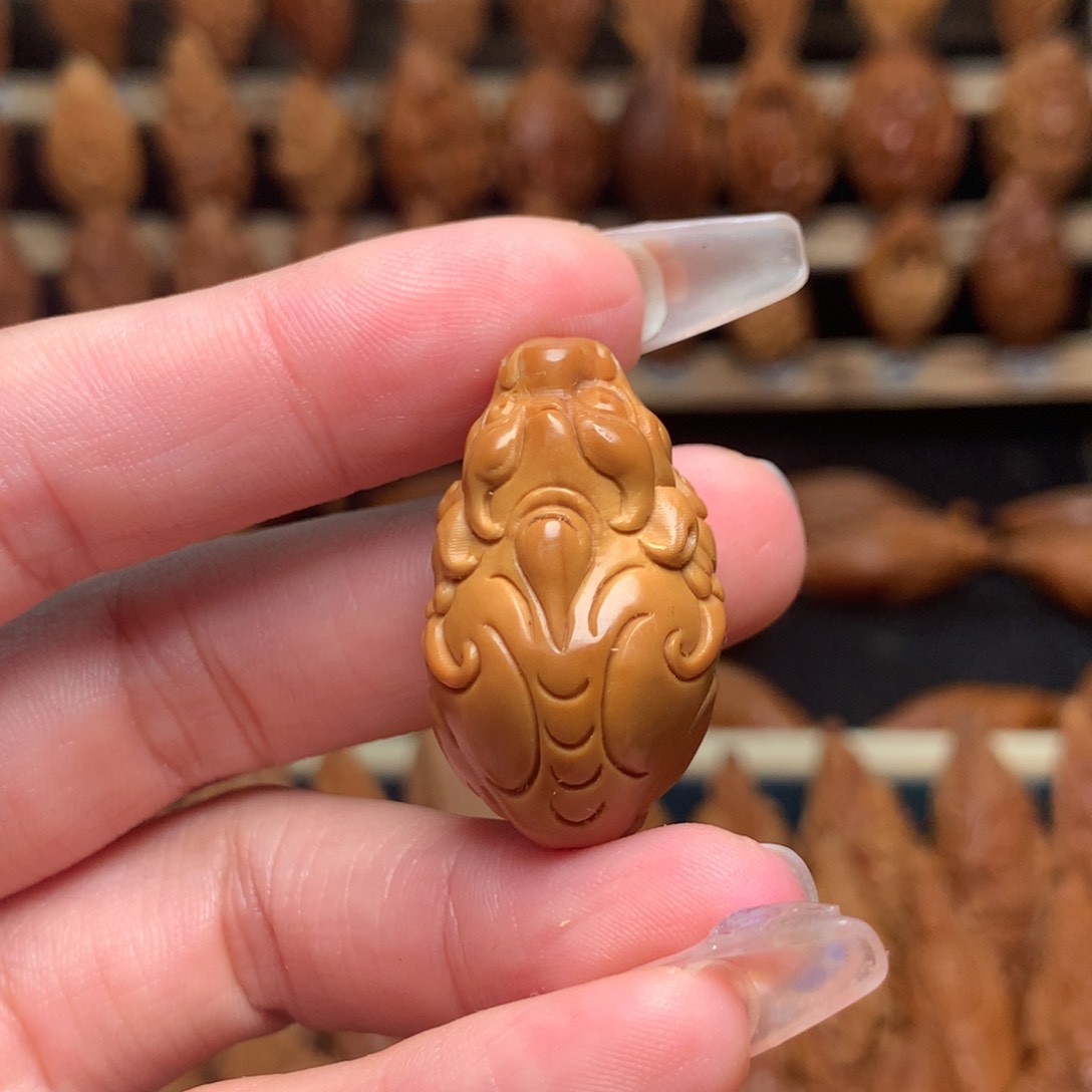 把件橄榄核平**祥独角貔貅