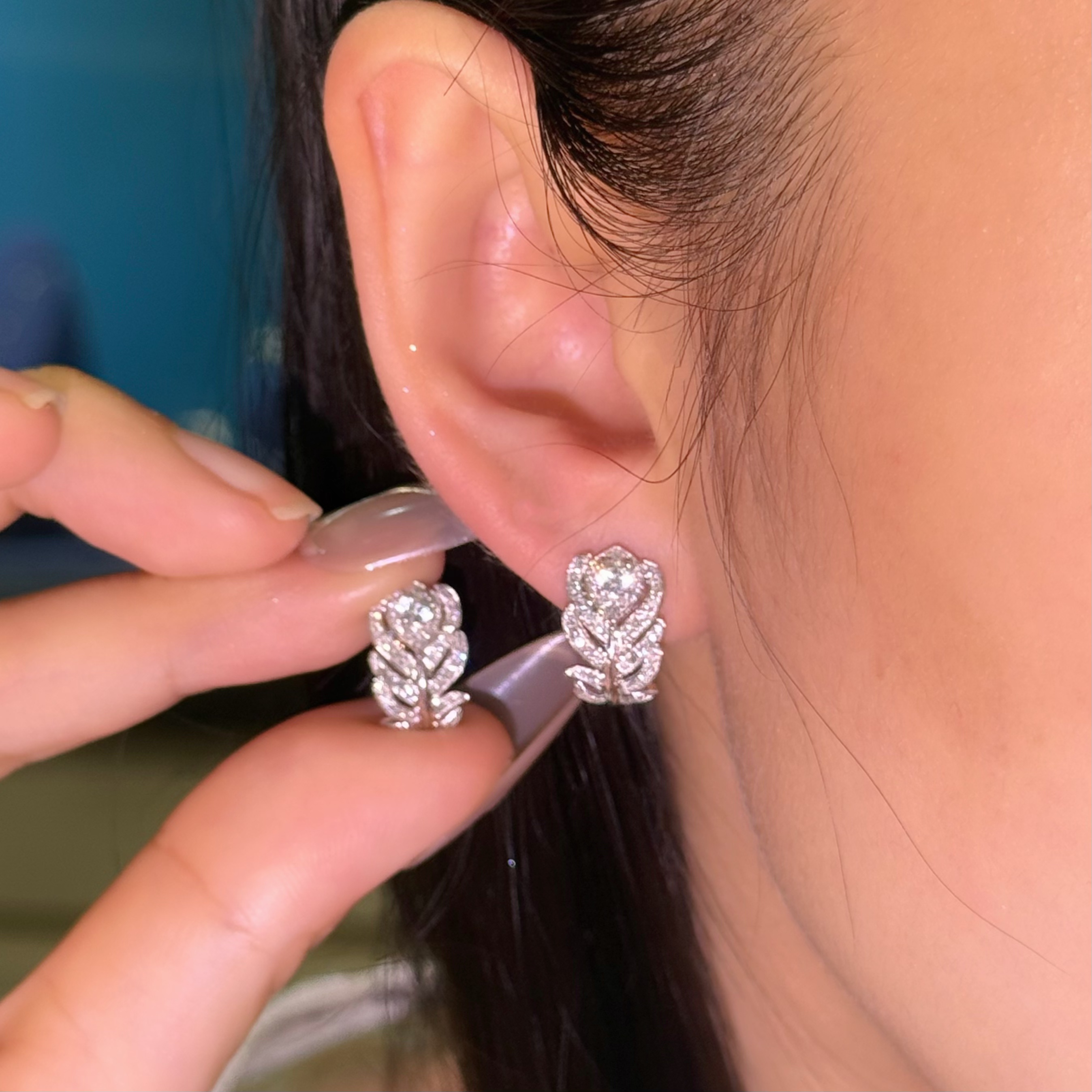 【六言精选6号】ZSES01795羽毛耳包zses镶嵌钻石时尚设计