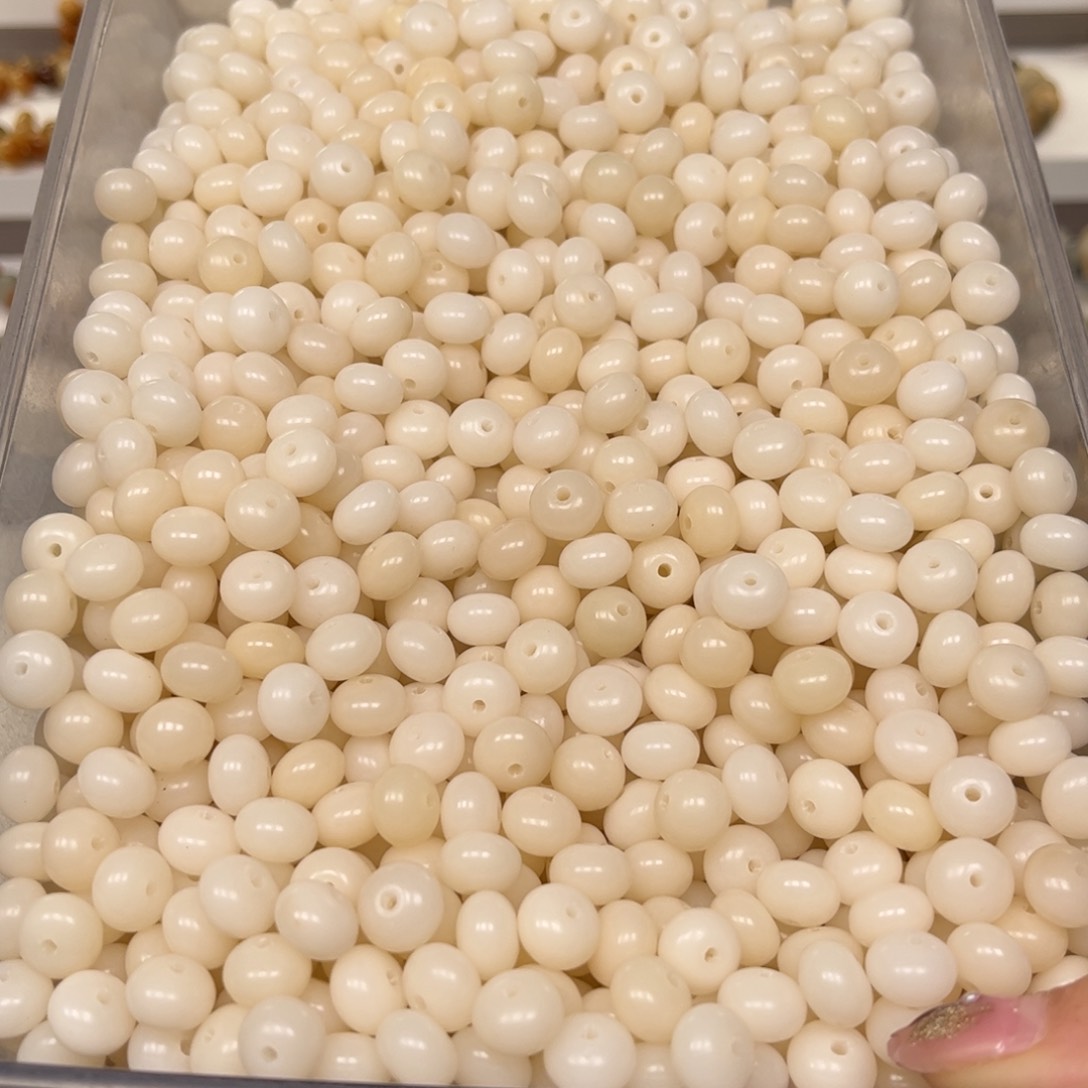 白玉菩提手串奶白算盘40颗