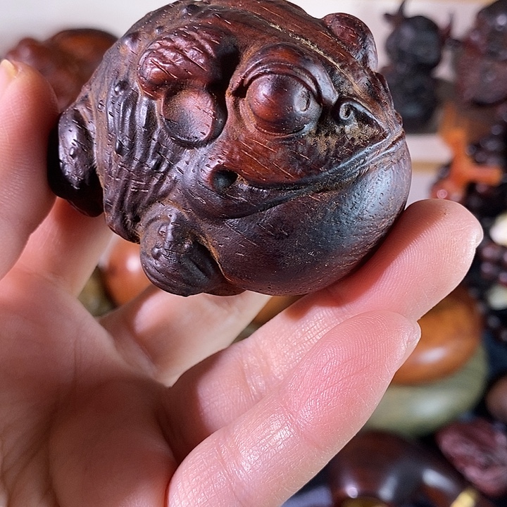 发***哥微凹黄檀（南美大红酸枝）hama