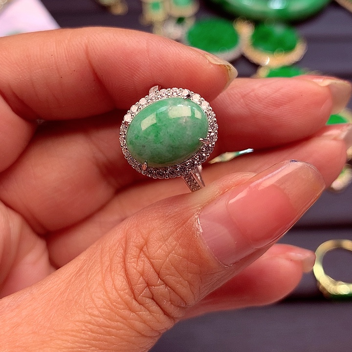 翡翠颈饰银S925镶嵌翡翠