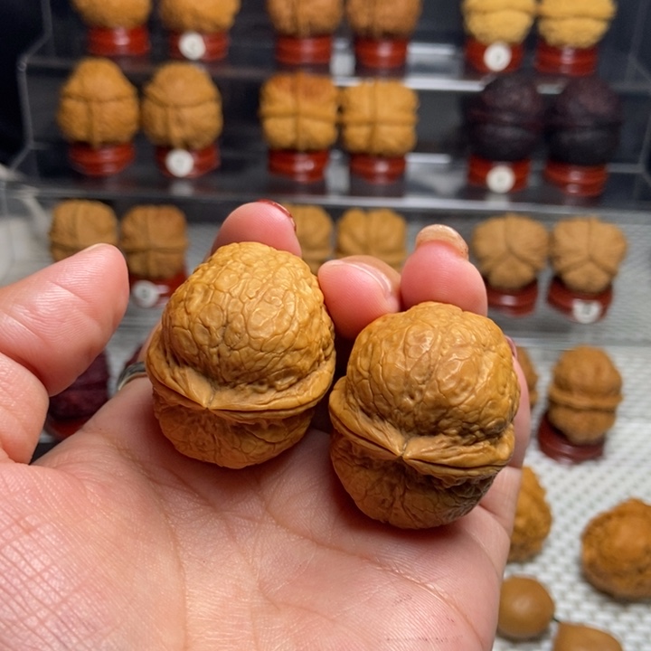 文玩核桃把件佛陀元宝16