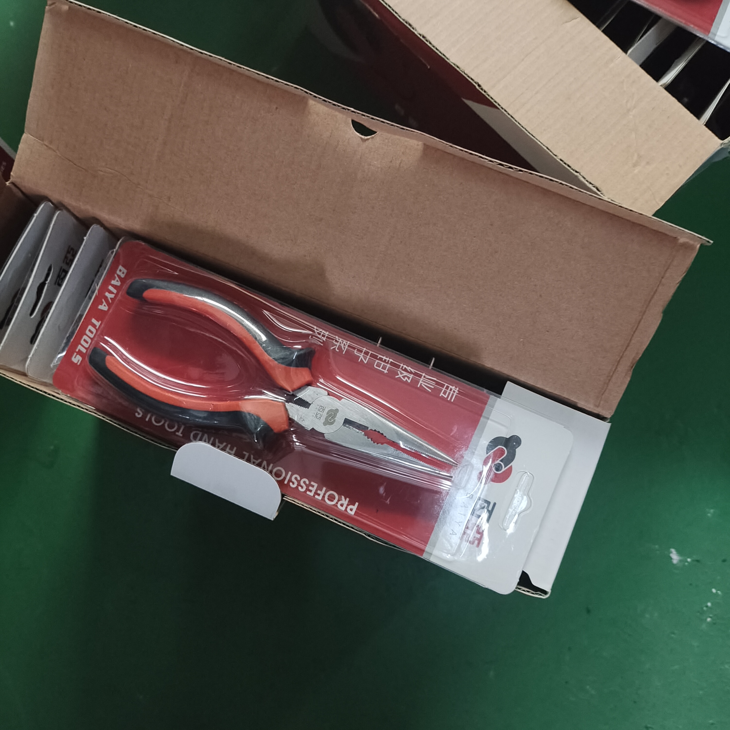 尖嘴钳老虎钳斜嘴钳