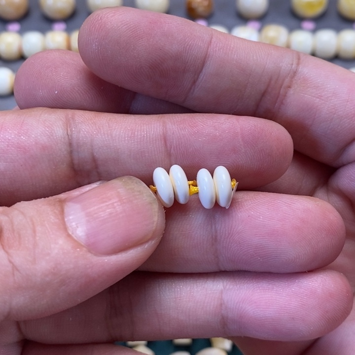 东***海未镶嵌琥珀裸石隔片