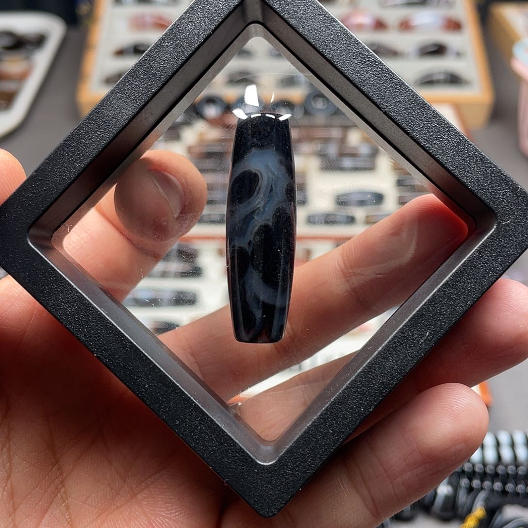 玛瑙/玉髓配饰未镶嵌十**…