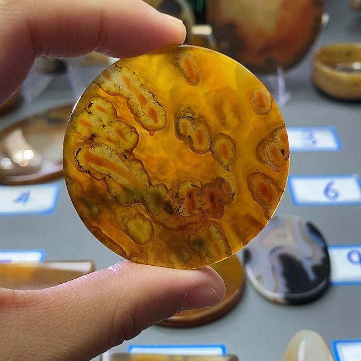 玛瑙/玉髓未镶嵌珠宝半成品83