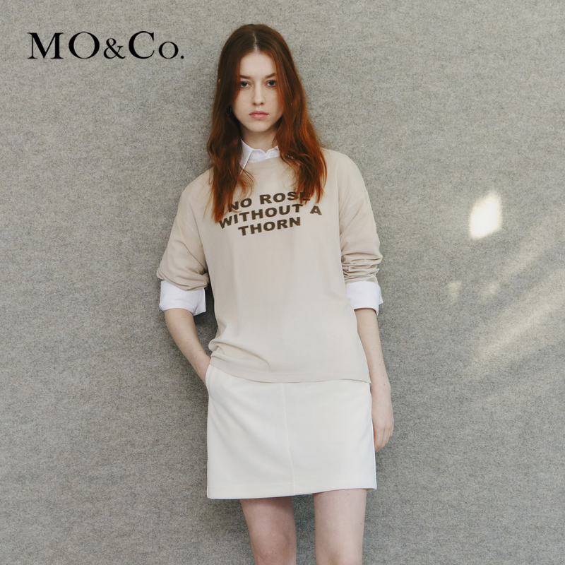 【千颂妮专享】MOCO春标语H型落肩长袖T恤MBD1TEET08