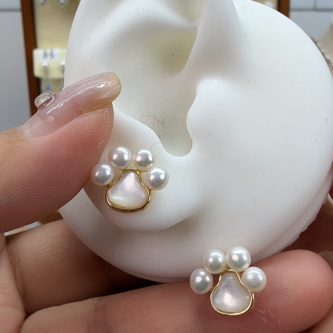 淡水珍珠耳饰未镶嵌