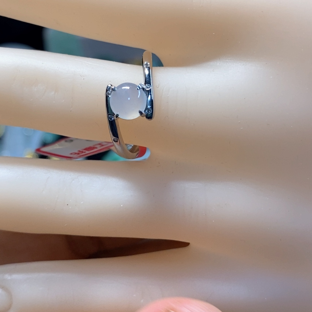 翡翠戒指银S925镶嵌缅甸翡翠A货戒指