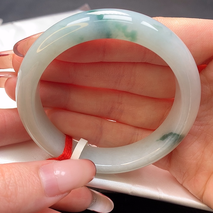 翡翠手镯未镶嵌52正圈