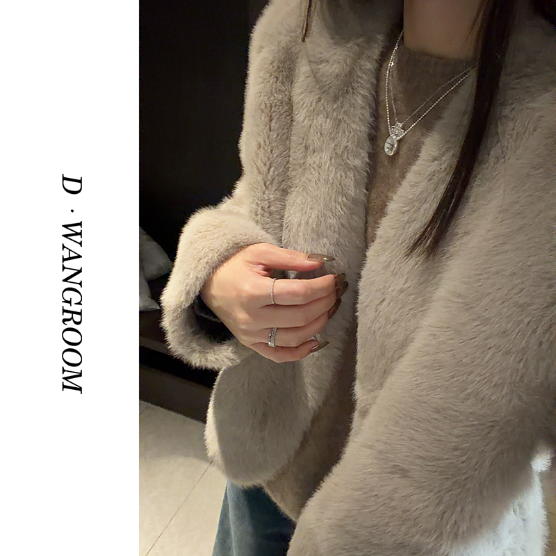 丁小晗【富婆姐姐】轻奢保暖环保毛复合女冬（不掉毛）短外套J8852