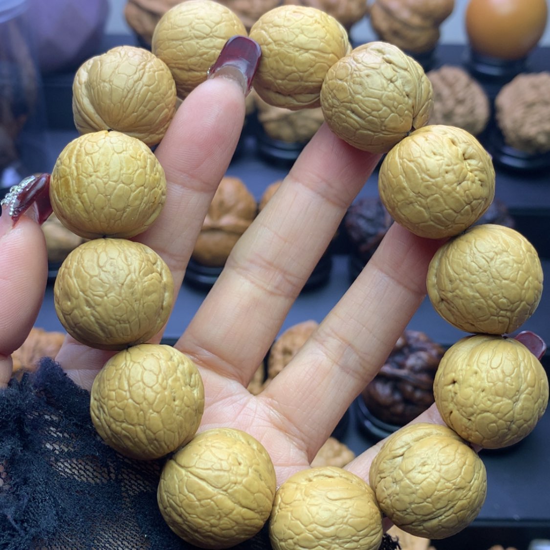 【闪购商品】文玩核桃吊坠蛇皮球