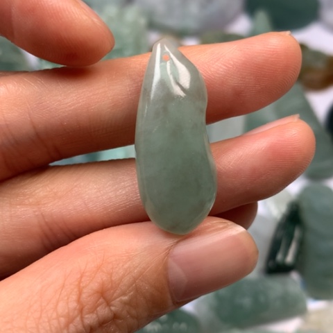 翡翠颈饰未镶嵌翡翠