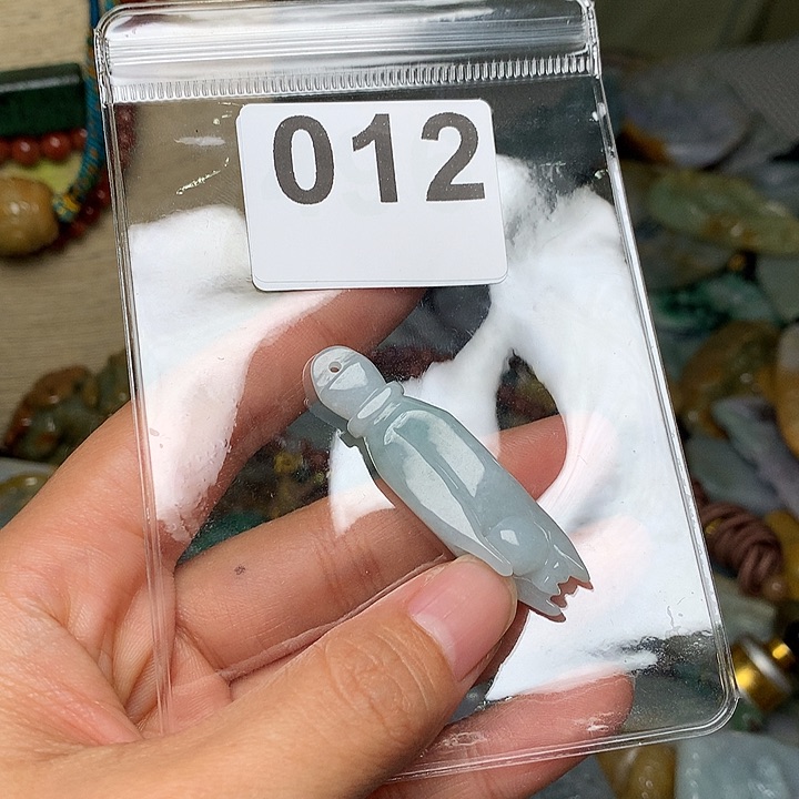 翡翠未镶嵌颈饰娇*翡翠