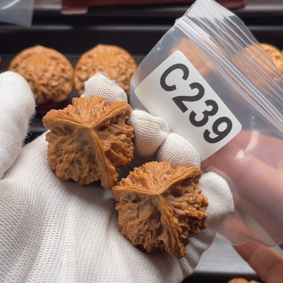 【闪购商品】文玩核桃吊坠C239三棱37奔