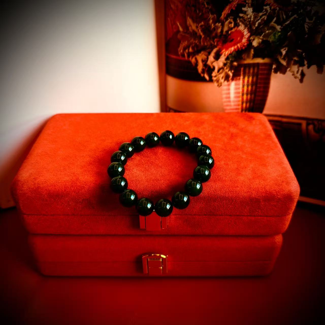 壹屿珠宝     1015012   和田玉典藏级手饰    