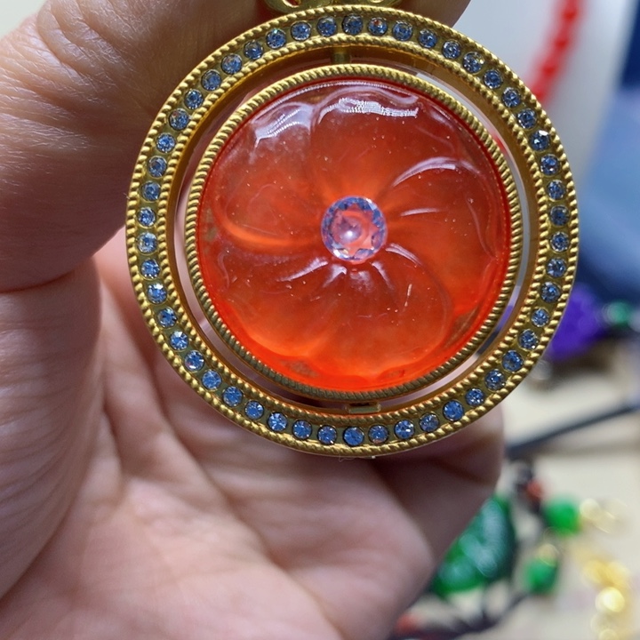 翡翠颈饰未镶嵌吊坠