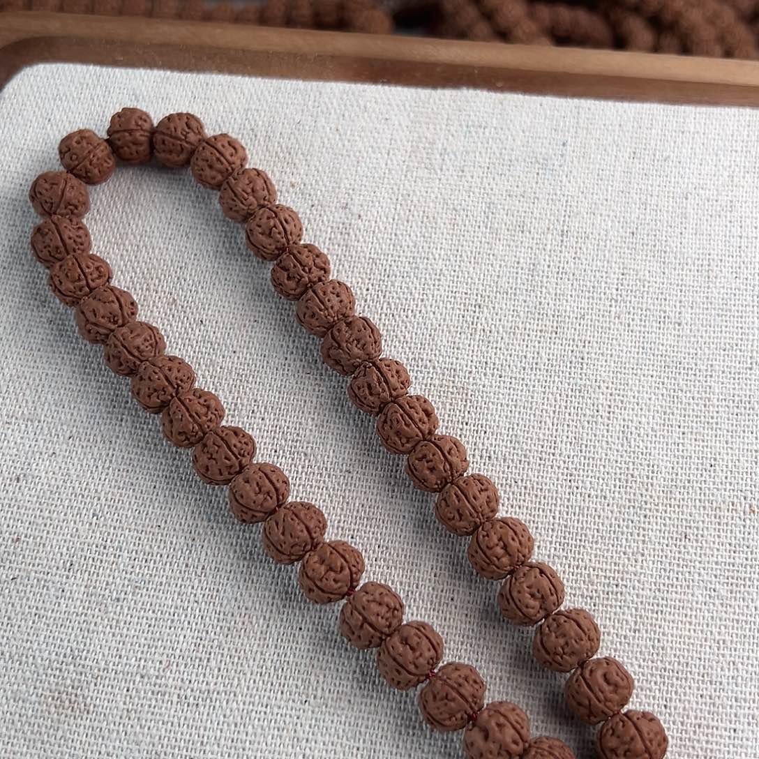 吊坠金刚菩提10.5+ 老树王孔道微黄