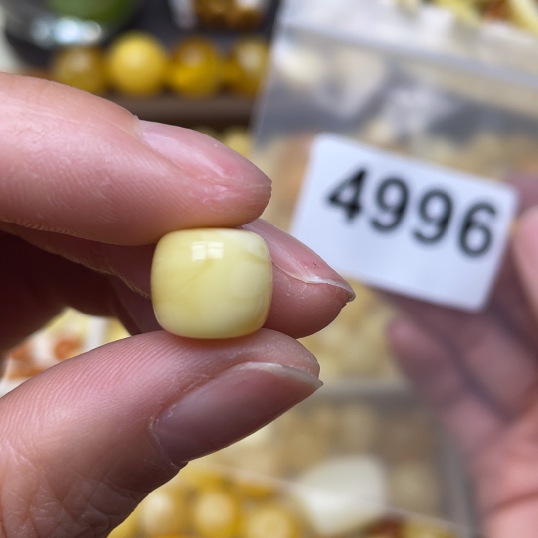 蜜蜡珠宝奇石未镶嵌皮坑11.1