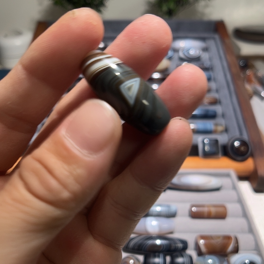 路***甲玛瑙/玉髓未镶嵌颈饰