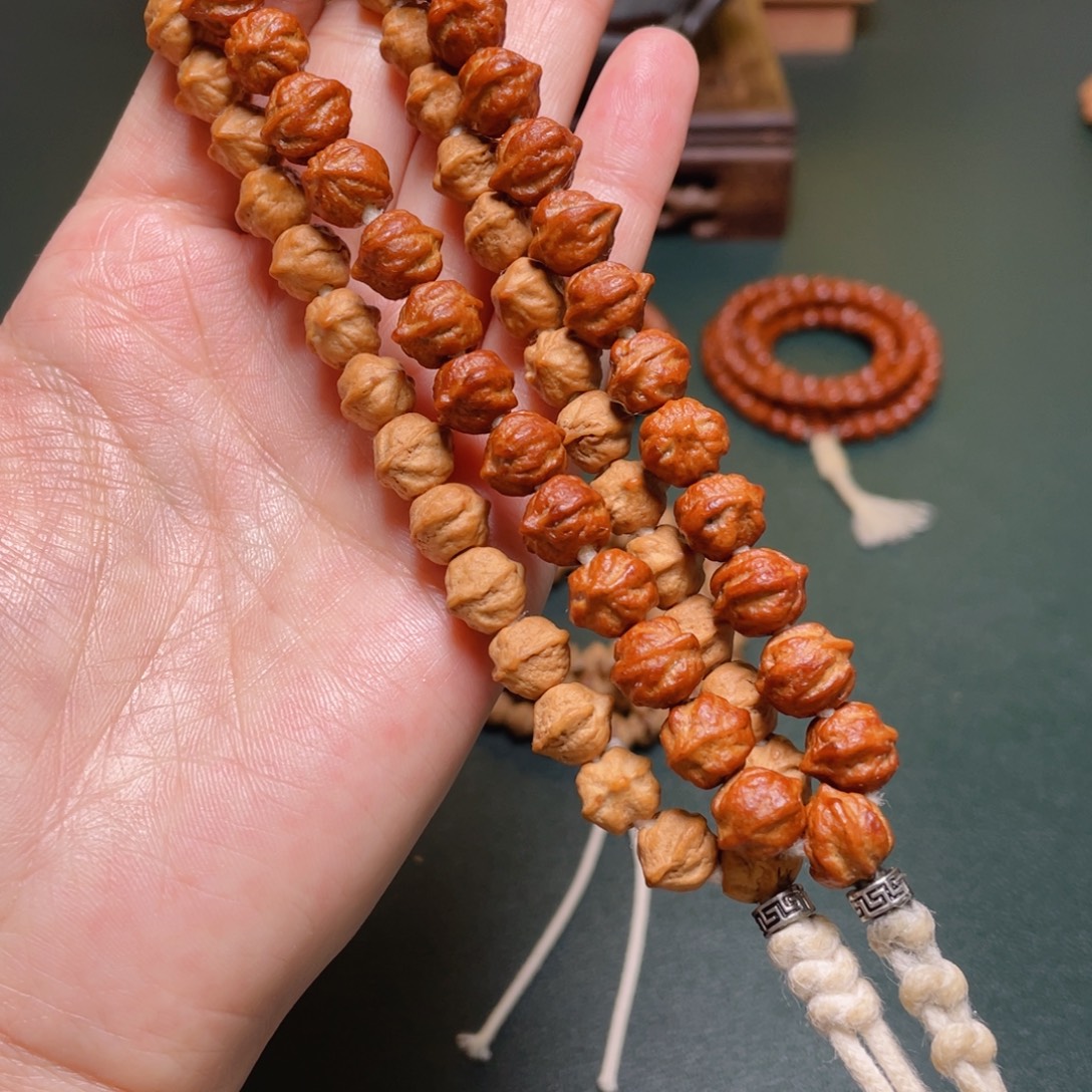 柏香籽/百香籽吊坠白牙横打手持