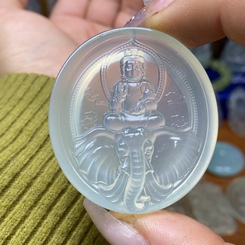 【闪购商品】蛇纹石玉颈饰未镶嵌