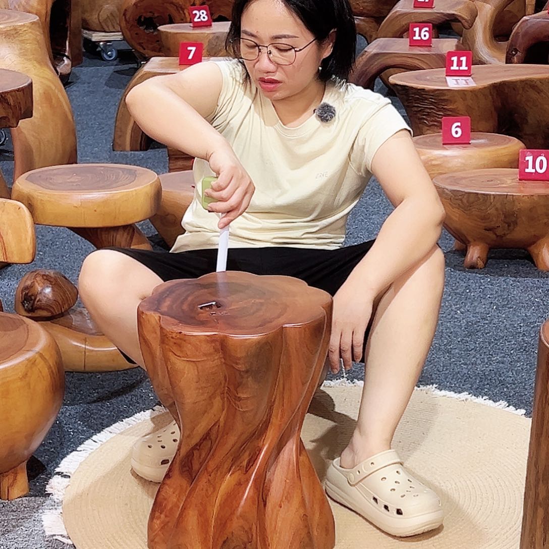 29 号香樟木尺寸：31-30-42cm