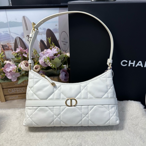 95新 DIOR/迪奥 新款白金miss caro cigale腋下包（25年6月编码）