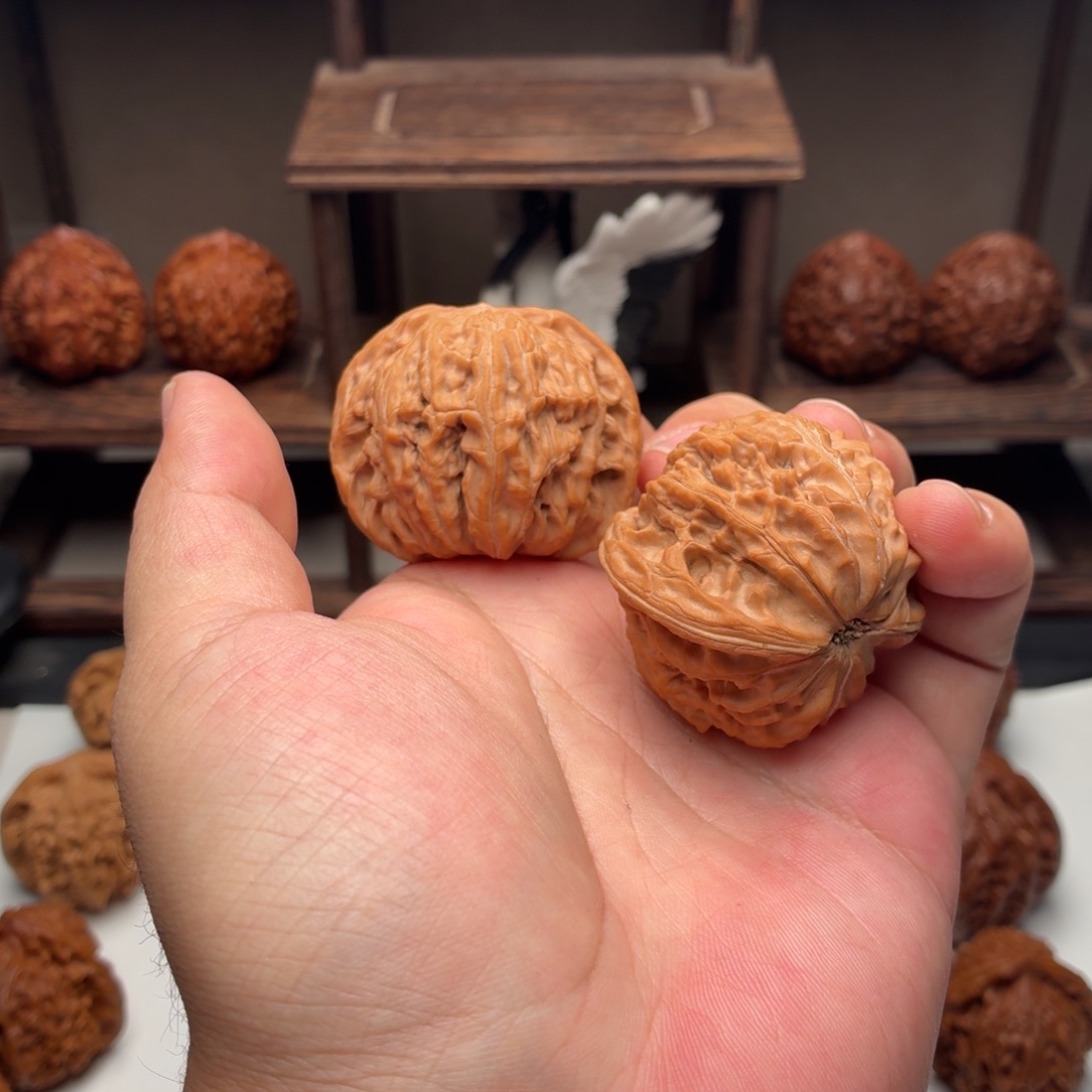 甜***ღ文玩核桃吊坠房山一代正磨