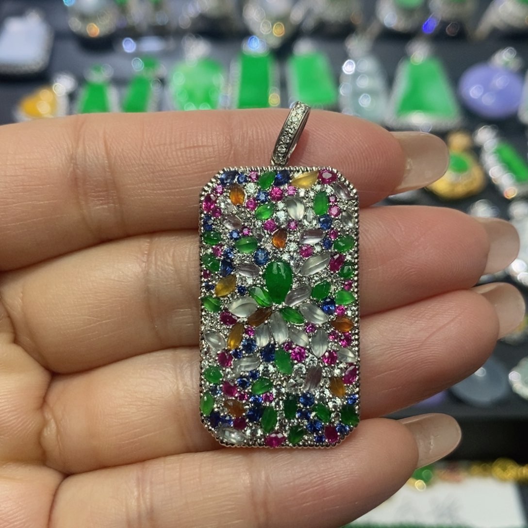 翡翠18K金镶嵌吊坠(不含链)