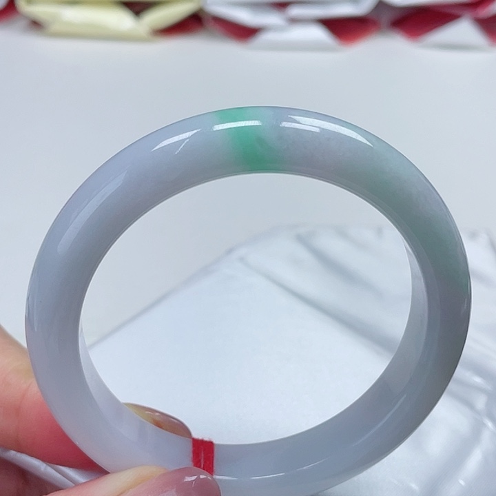 翡翠手镯未镶嵌缅甸翡翠