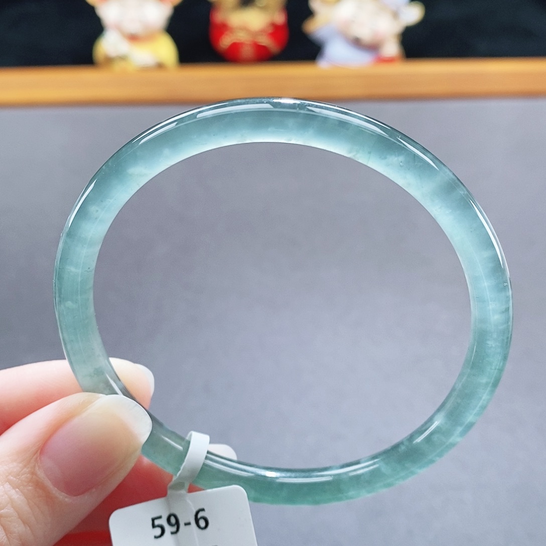 翡翠未镶嵌手镯42