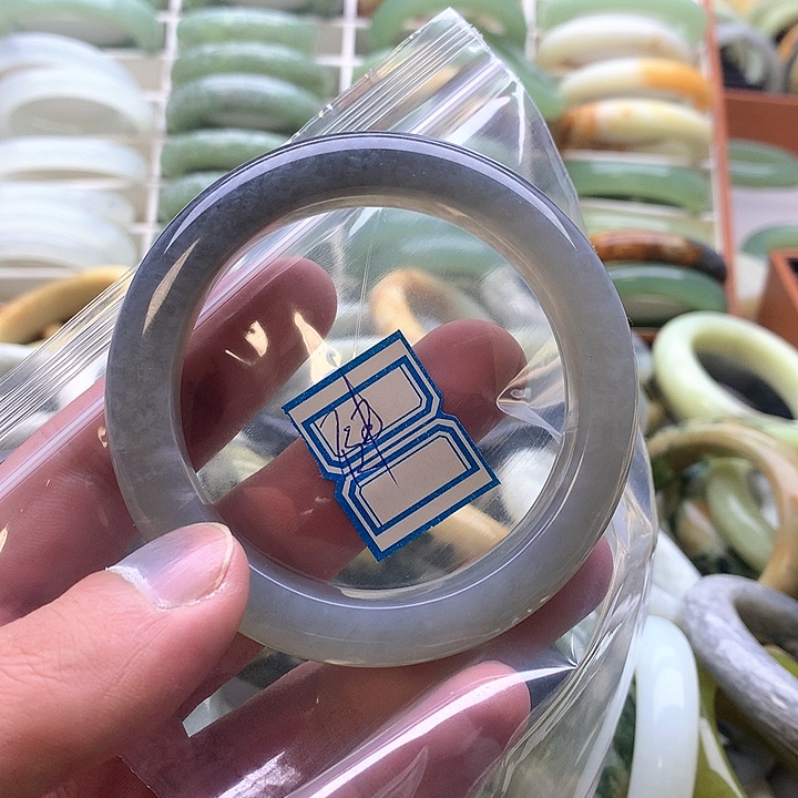 健***安蛇纹石玉未镶嵌手镯