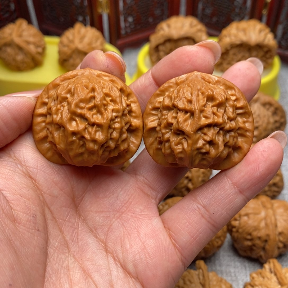 文玩核桃把件瓷娃娃38.5