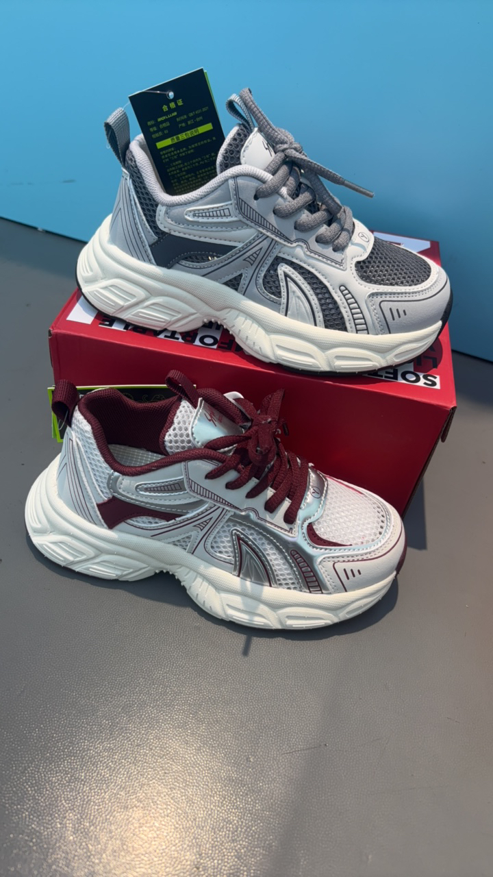 轻巧防滑时尚老爹鞋