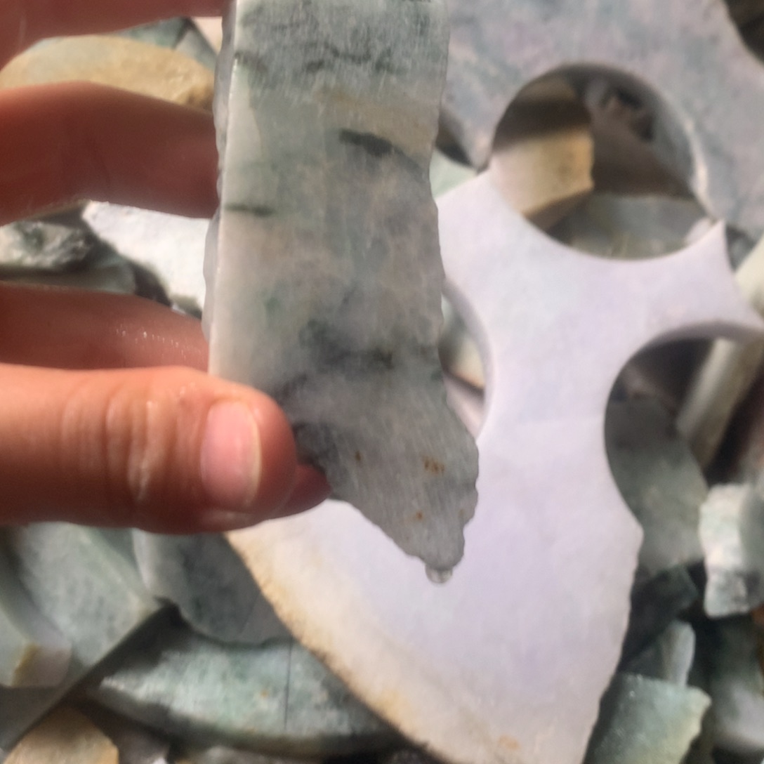 翡翠颈饰未镶嵌缅甸翡翠
