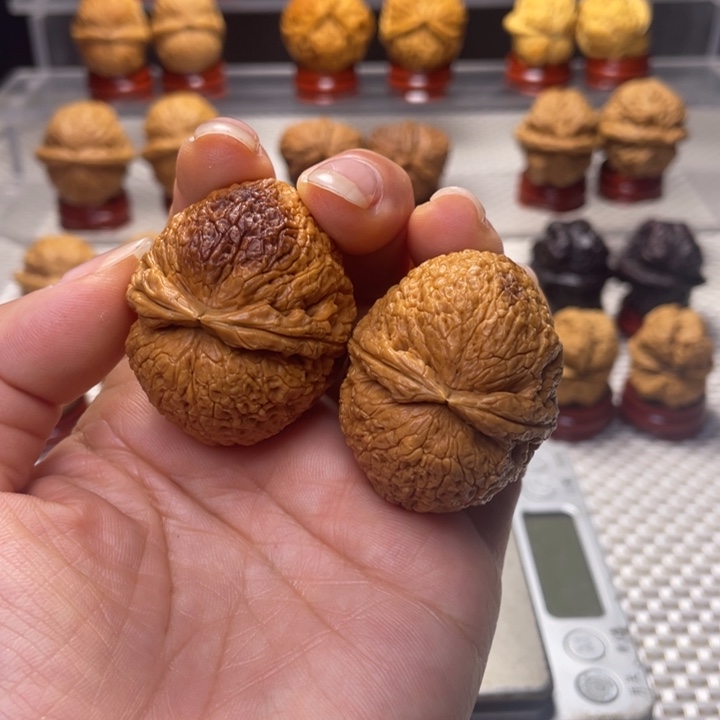 文玩核桃把件18铁将军